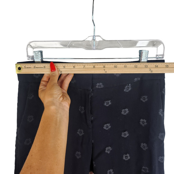 Loft Petites Pants 4p 29 Black Floral Embroidered Dressy Relaxed Capris Marisa - Picture 8 of 12